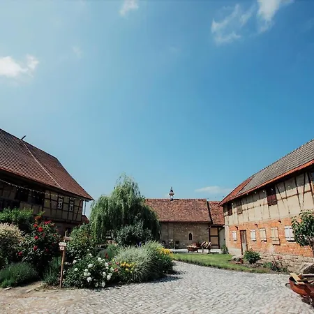 Magdalenengut Und *